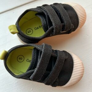Cat & Jack Black and Cream Kids Sneakers 5T